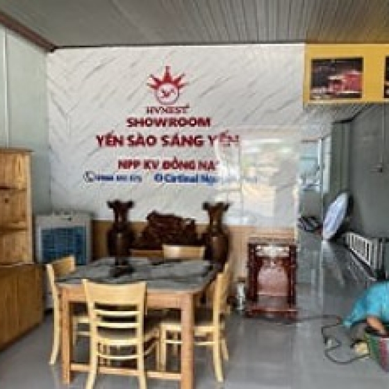 Nội Thất Showroom Yến Sào Sáng Yến