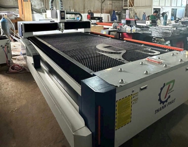 Bảng giá gia công chữ inox mới nhất 2025 – Làm chữ inox đẹp, giá rẻ, uy tín