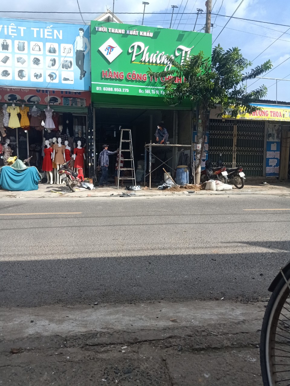 Làm Bảng Hiệu Alu Shop Phương Thoa 2 Công ty TNHH QC Nguyễn Gia Phát